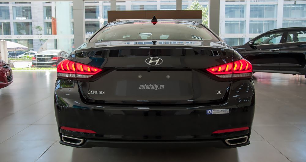 Soi chi tiết Hyundai Genesis Sedan 2016 tại Việt Nam 4 Hyundai-Genesis-sedan