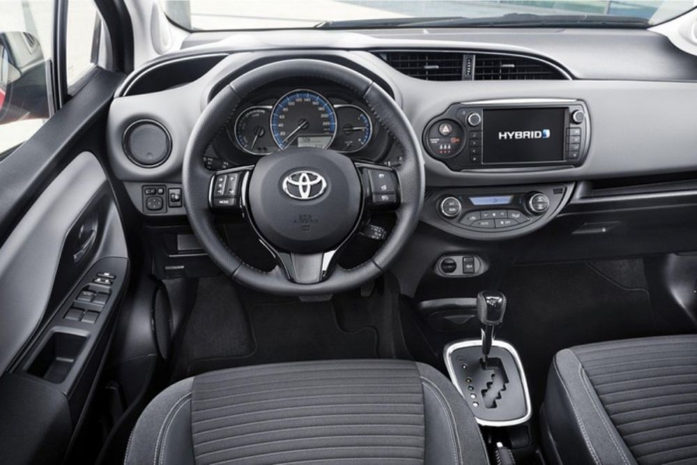 toyota_yaris_2016_7