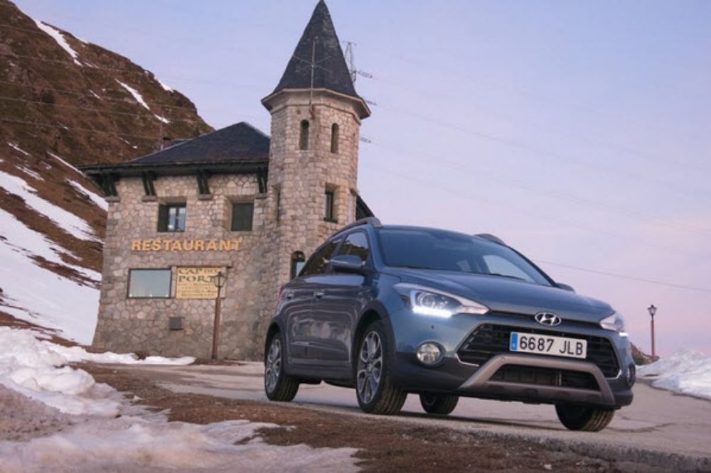 Hyundai i20 Active g&acirc;y ấn tượng tại trời &Acirc;u