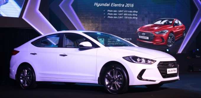  Hyundai Elantra 2016 với vẻ ngoài thời trang, cứng cáp