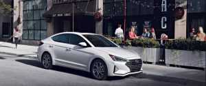 xe elantra co ben khong 1