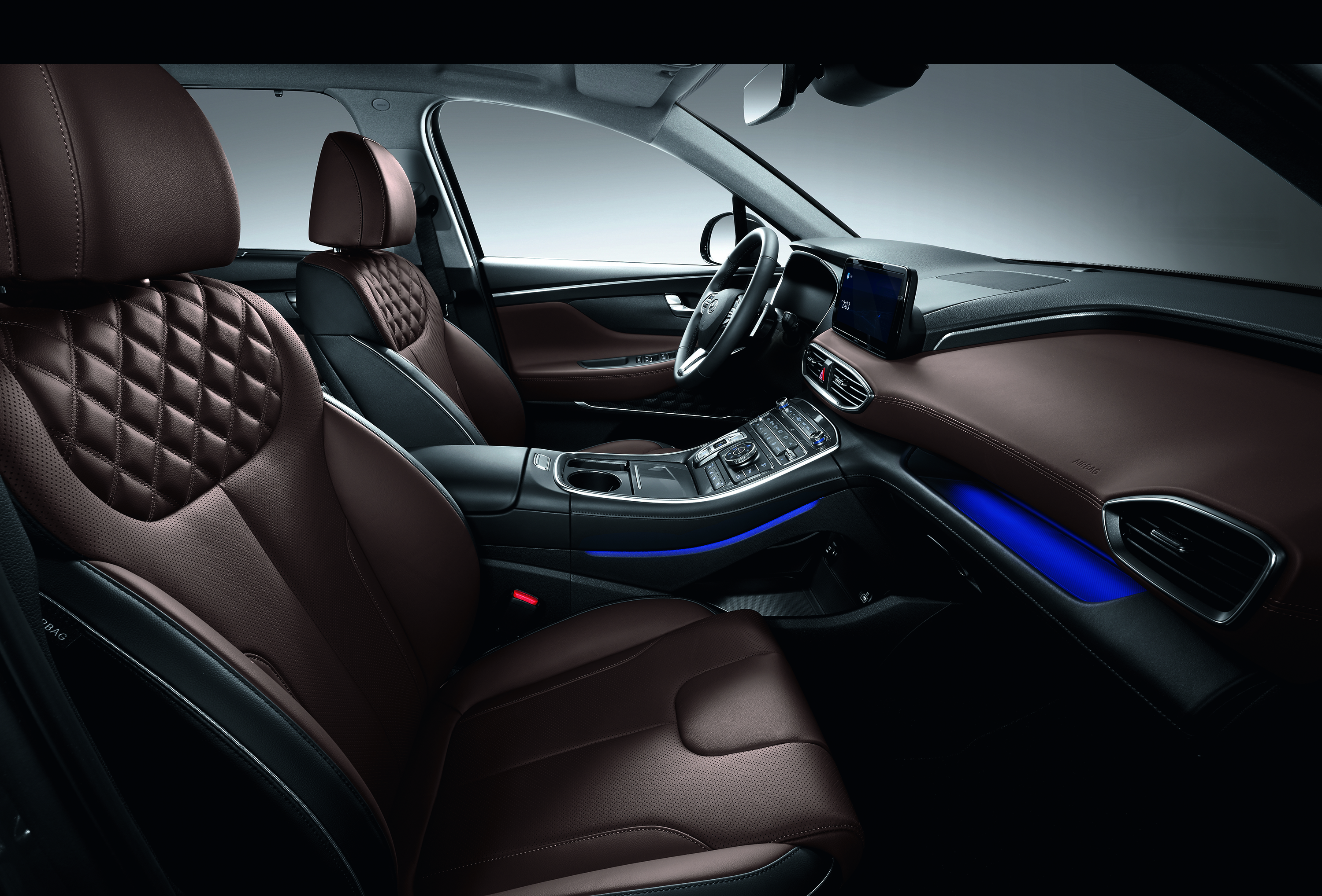 TM 20FL EU LHD COLOR COGNAC LEATHER SEAT CMYK