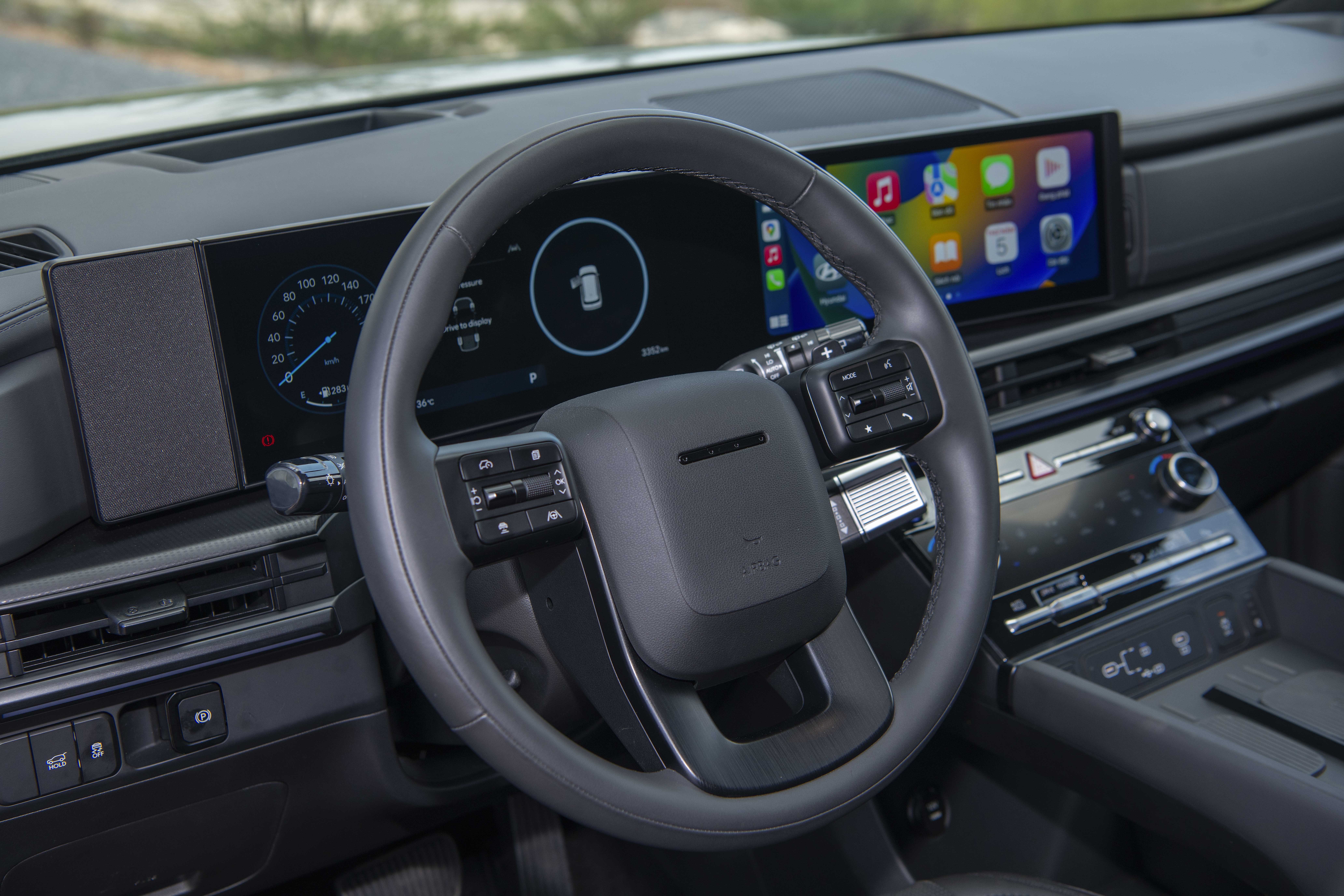 Hyundai Santafe Black Noithat 51