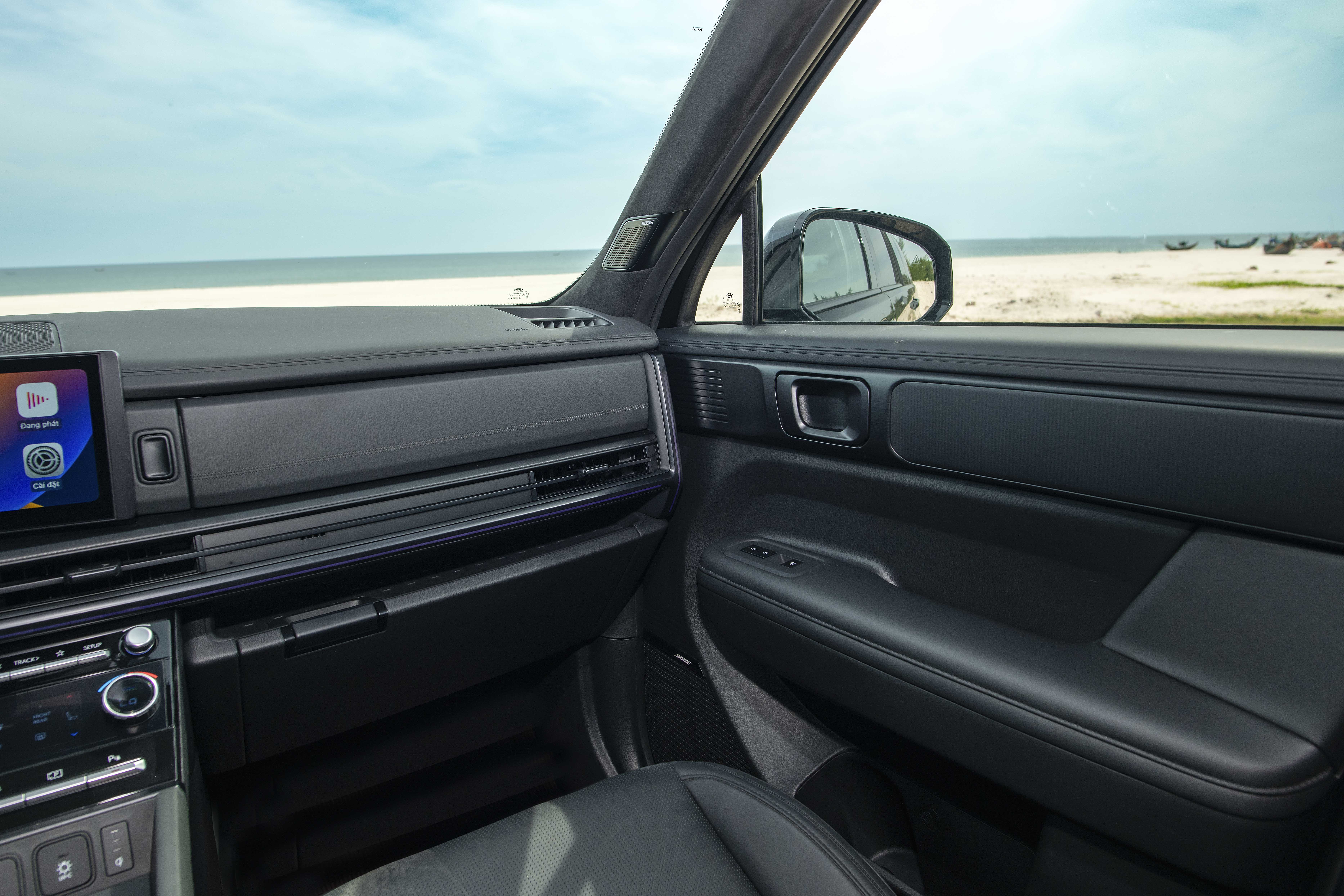 Hyundai Santafe Black Noithat 6