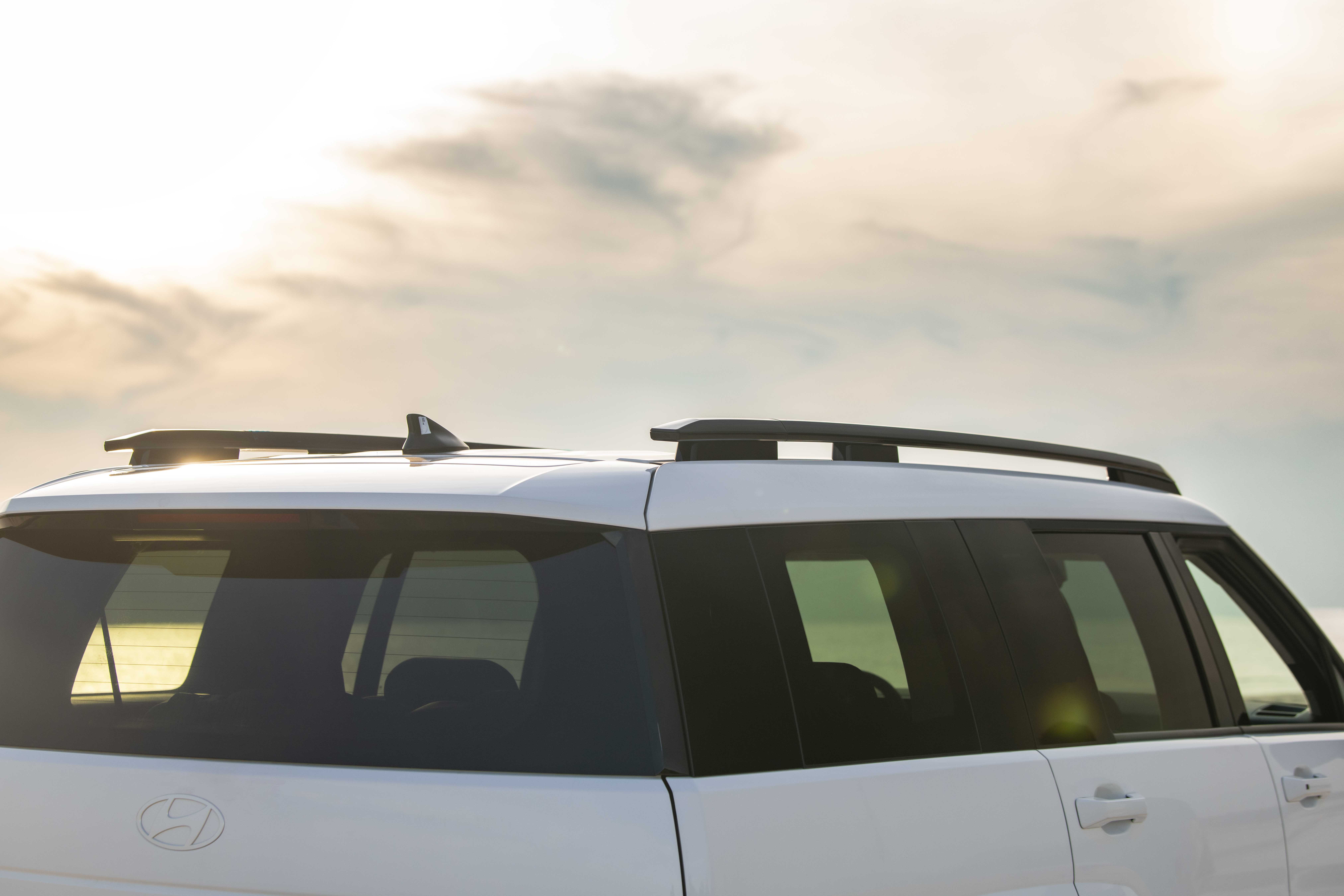 Hyundai Santafe White Chitiet 15