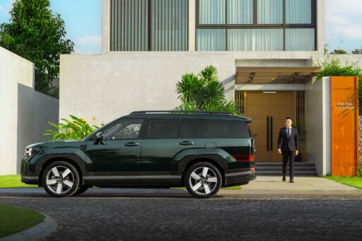 mot binh xang santa fe hybrid di duoc bao nhieu km