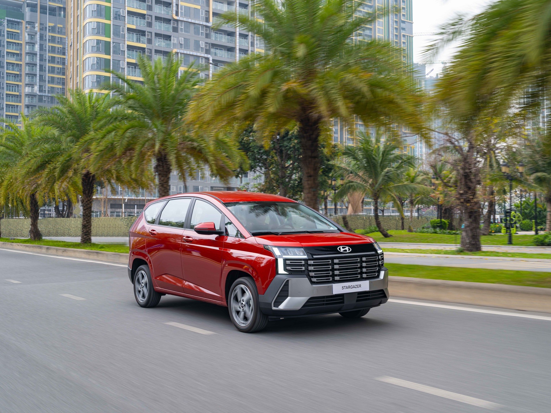 Ưu Đãi Hyundai Tháng 5/2026: Giảm Tới 220 Triệu Đồng, Hỗ Trợ Khách Hàng Mùa Du Lịch Hè 4 Hyundai NEW Stargazer 20